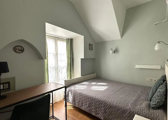 Very Stikliu Street *