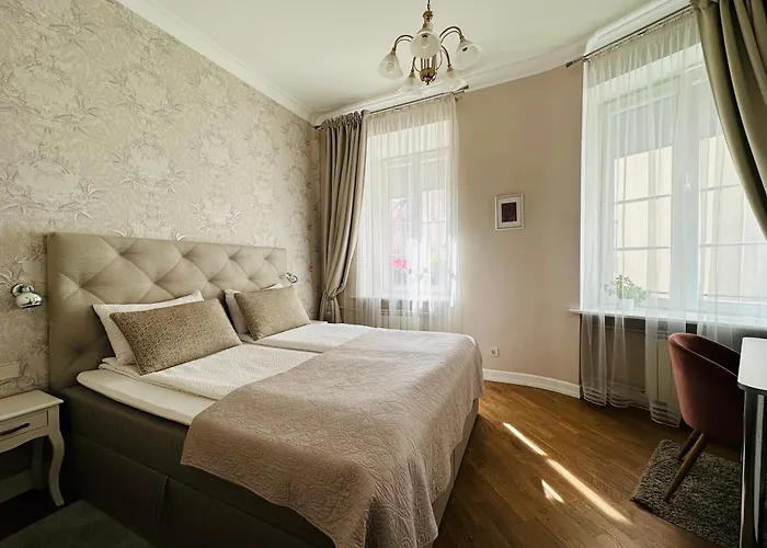 Very Stikliu Street Apartman *