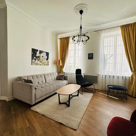 Very Stikliu Street Appartement