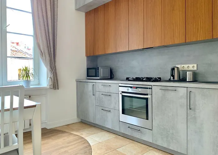 Very Stikliu Street *